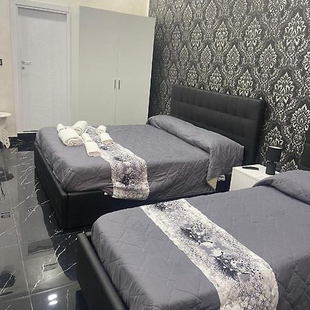 Ester Houses 3 Наполи Екстериор снимка