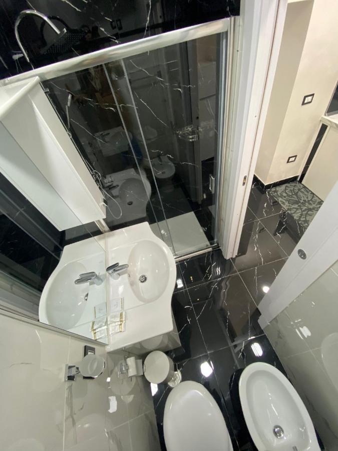 Ester Houses 3 Наполи Екстериор снимка
