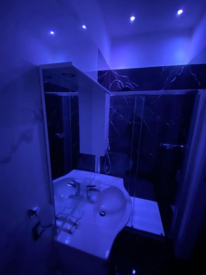 Ester Houses 3 Наполи Екстериор снимка