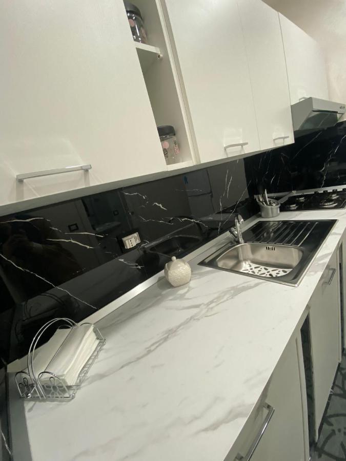 Ester Houses 3 Наполи Екстериор снимка