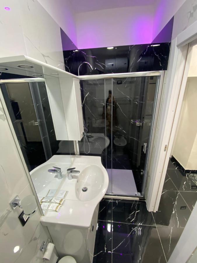 Ester Houses 3 Наполи Екстериор снимка