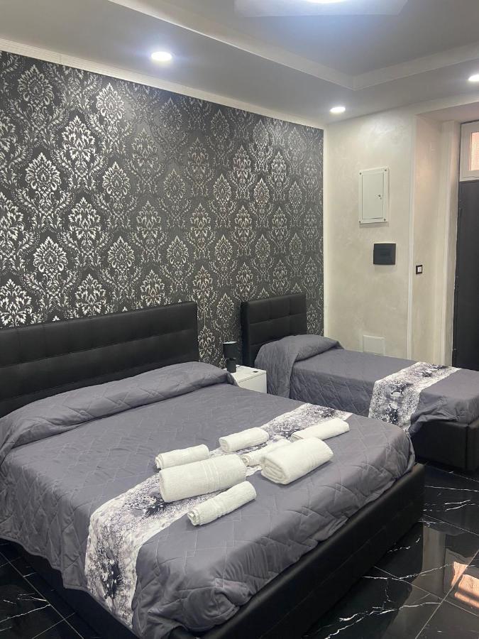 Ester Houses 3 Наполи Екстериор снимка
